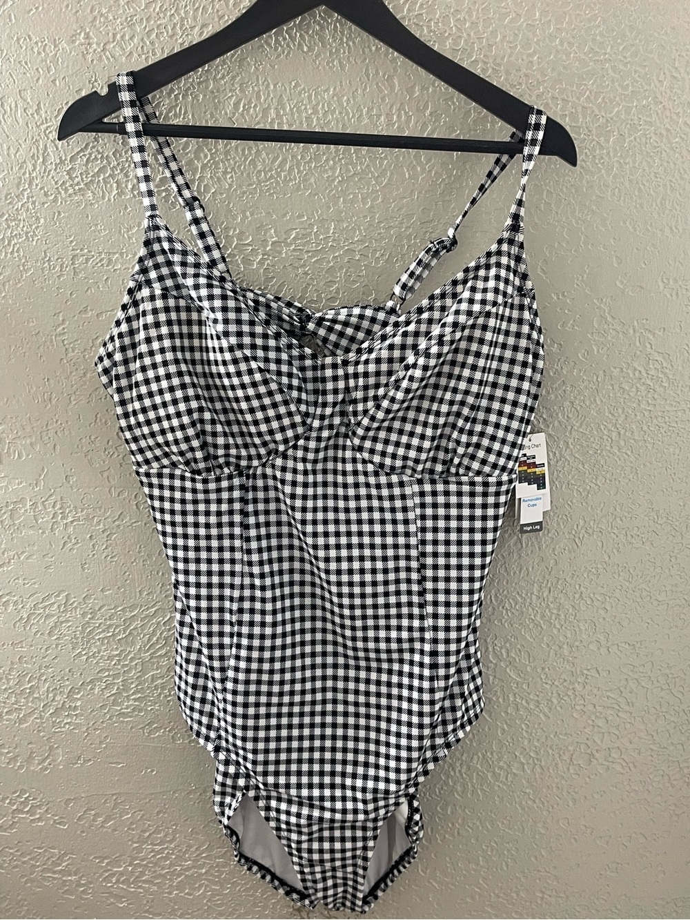 Time and Tru Women's Black and White Gingham One-Piece Swimsuit Size 1X